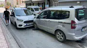 Siirt'te trafik kazası İki araç çarpıştı bir kişi yaralandı