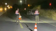 Gece yarısı karşıdan karşıya geçerken canından oldu