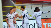 Çorum FK sahasında Kasımpaşa karşısında zorlanıyor
