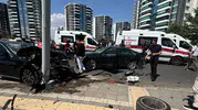 Diyarbakır'da trafik kazası İki otomobil çarpıştı