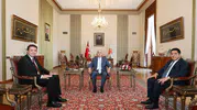 Numan Kurtulmuş ve Mahmut Arıkan Meclis'te bir araya geldi