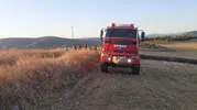 Tarlada çıkan yangın büyümeden söndürüldü