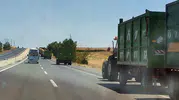 Yozgat yollarında traktör ve biçerdöver uyarısı