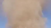 Bitlis'te şantiye alanında oluşan hortum işçileri şaşırttı