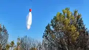 Rüzgarın sıçrattığı yangını ekipler 3 saatte söndürdü