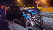 Gece yarısı dehşet: İki araç kafa kafaya çarpıştı, 6 yaralı var