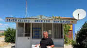 Muhtar Ramazan Güçlü öğrencilere kırtasiye paketi dağıttı