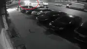 Esenyurt’ta korkutan kaza Taksiyle çarpışan motosikletli metrelerce sürüklendi