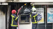Sivas'ta banka ATM'si alev aldı
