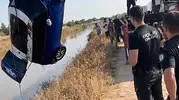 Şanlıurfa'da dereye sürüklenen otomobilin sürücüsü hala bulunamadı