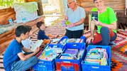 Manavgat’ta yayla çocukları artık ayağına gelen kütüphaneyle okuyor