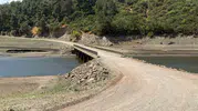 Çanakkale’de sular çekilince eski köprü yeniden trafiğe açıldı