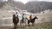 Aladağlar’ı keşfetmek isteyenlere at sırtında yeni rota