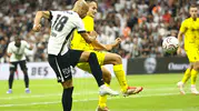 Beşiktaş evinde Hradec Kralove karşısında ilk yarıyı önde kapattı