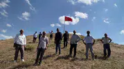 Kars Bardaklı köyünün tepesinde yeni bayrak gururu
