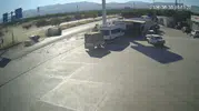 Malatya'da kaza anı kamerada Pikap ve otomobil çarpıştı