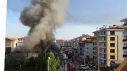 Malatya’da işçi yatakhanesi alevlere teslim oldu
