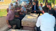 Demirözü’nde köy yolları için asfalt mesaisi başladı