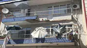 Ümraniye’de apartman balkonu büyük bir gürültüyle aşağı çöktü