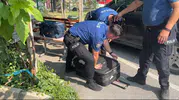Bursa Valiliği önündeki valizler polisi alarma geçirdi