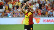 İsmail Köybaşı futbola duygusal bir veda ile nokta koydu