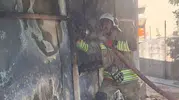 Altınözü’ndeki konteyner yangını paniğe neden oldu?