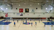 İzmirli çocuklar voleybol sahalarına akın ediyor