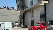 Gece yarısı 12 katlı plazayı alevler sardı, sistem faciayı önledi