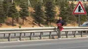 Kırıkkale yolunda duyarlı sürücü bayrağımızı yerden kaldırdı