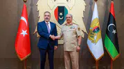 Hakan Fidan Libya’da kritik isimle masaya oturdu