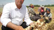 Arabanlı çiftçinin belini büken sorunlara acil çözüm çağrısı