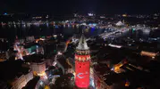 İstanbul'un simgesi Galata Kulesi'nde 30 Ağustos coşkusu