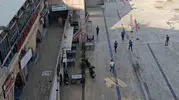 Şanlıurfa sokaklarında bıçaklı polis aracı saldırısı