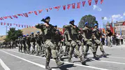 Bitlis 110 yıllık bağımsızlık gururunu meydanlarda taçlandırdı