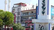 Gemlik'te çarşı pasajının çatısı alevlere teslim oldu