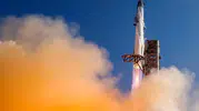 SpaceX dev roketi havada yakalamak için gün sayıyor
