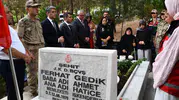 Şehit Ferhat Gedik İskenderun’daki kabri başında dualarla anıldı