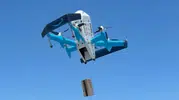 Amazon dronu siparişi bahçe havuzuna indirdi