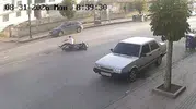 Çorum'da dehşet anları: Güvenlik kamerasına yansıyan kazada iki kişi yaralandı