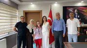 Şampiyon Zeynep başarısını İlçe Milli Eğitim’e taşıdı