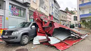 Ölümden saniyelerle döndü: Çatıdan indiği an kıyamet koptu