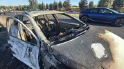 Eskişehir çevre yolunda yanan otomobilden üç kişi yaralı kurtuldu