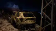 Alevler Erdek’te bir otomobili küle çevirdi, can kaybı yok
