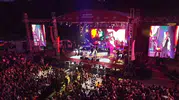 Arnavutköy’de 30 Ağustos Coşkusu: Yıldız İsimler Sahada, Binler Konserde Buluştu