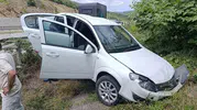 Samsun Kavak yolunda iki araç birbirine girdi 5 yaralı