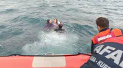 Piknik keyfi kabusa dönüştü: Van Gölü'nde can simidiyle sürüklenen 3 kişi ölümden döndü
