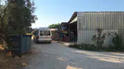 Çiftlikte alacak hesabı 3 el ateş, 2 bacağında mermi