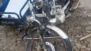 Niğde’de yağışlı havada motosiklet devrildi 2 yaralı