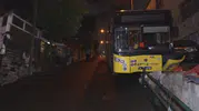 Sarıyer'de kaygan yol İETT otobüsünü bariyere savurdu