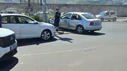 Kavşakta çarpıştılar, bir kişi hastanelik oldu